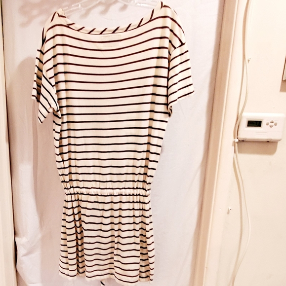 HIP & FUNKY TSHIRT DRESS - Picture 2 of 5